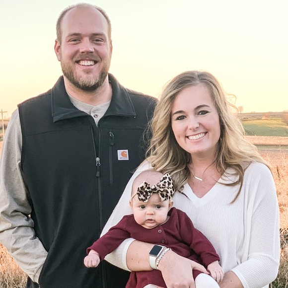 Meet your Posher, Merideth - Picture 2 of 2